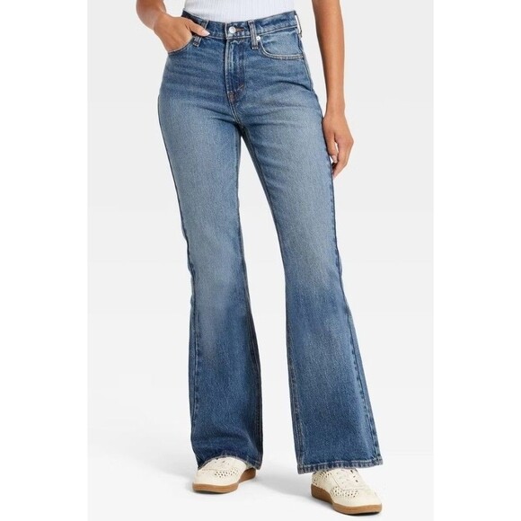 Universal Thread Denim - Universal Thread High Rise Flare Jeans Womens 10R Medium Wash Blue High Waisted